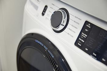 Full Sized Smart Washer & Dryer